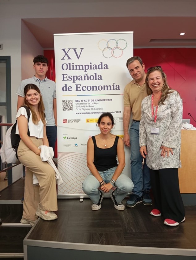 Equipo de Universidad de Granada participante en la XV Olimpiada Española de Economía 2024